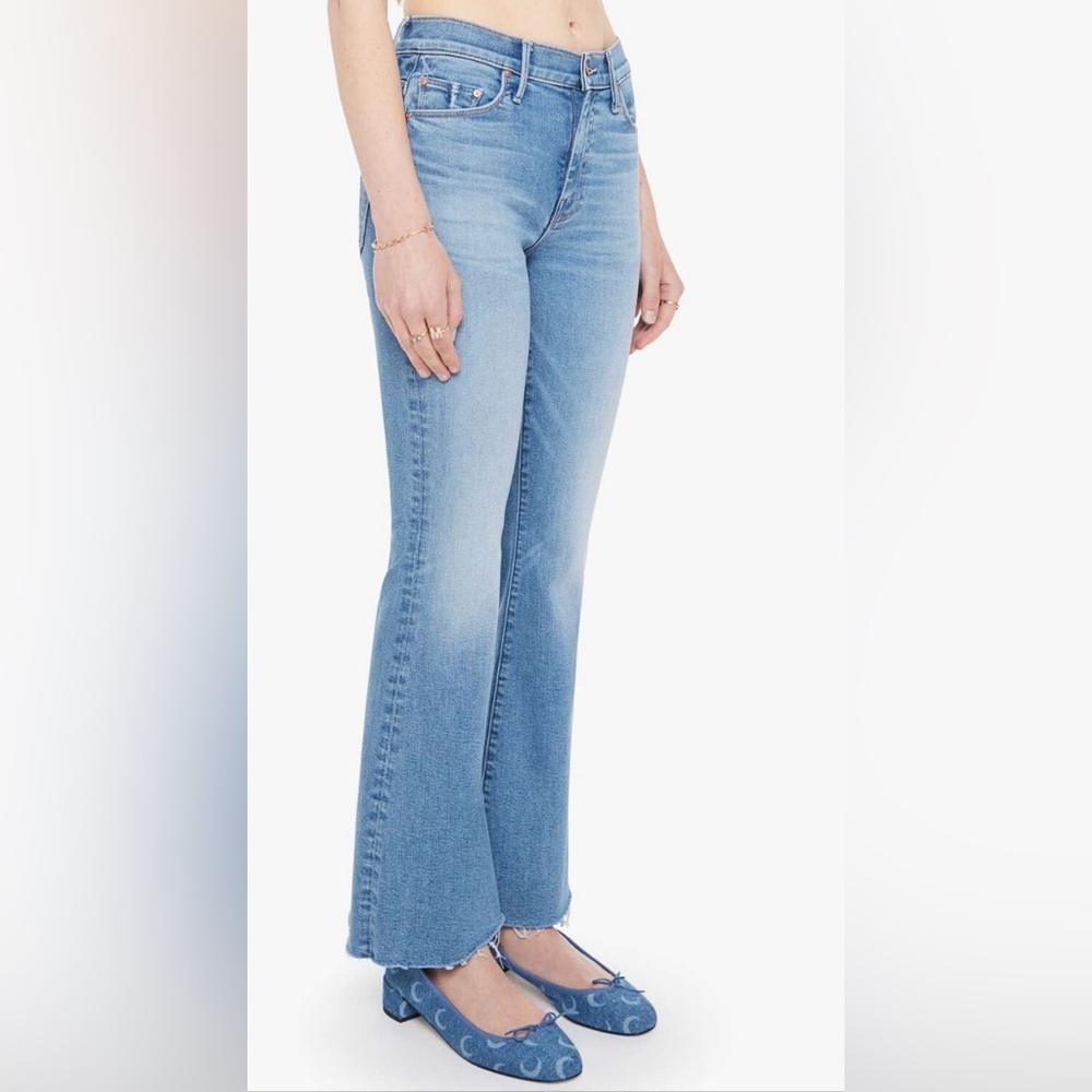 MOTHER Size 27  The Weekender Fray - Meet Cute Finish